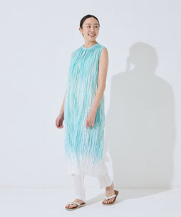 # モデル身長163cm ブルー着用