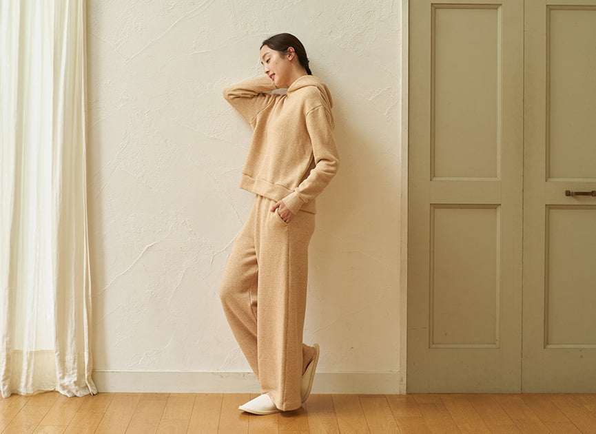 カシミヤと茶綿の織りなすぬくもり