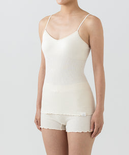 モデル身長160cm/トップバスト:83cm/アンダーバスト:70cm(Mサイズ着用)