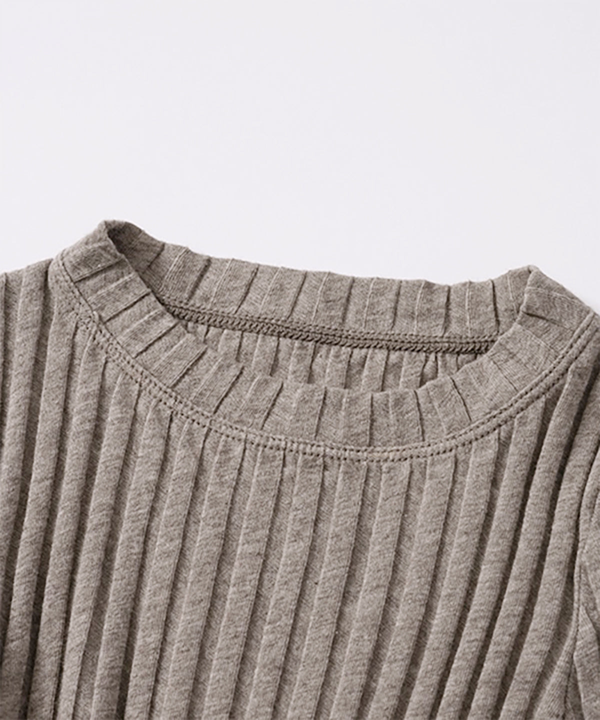 フォレストグレイクループルオーバー