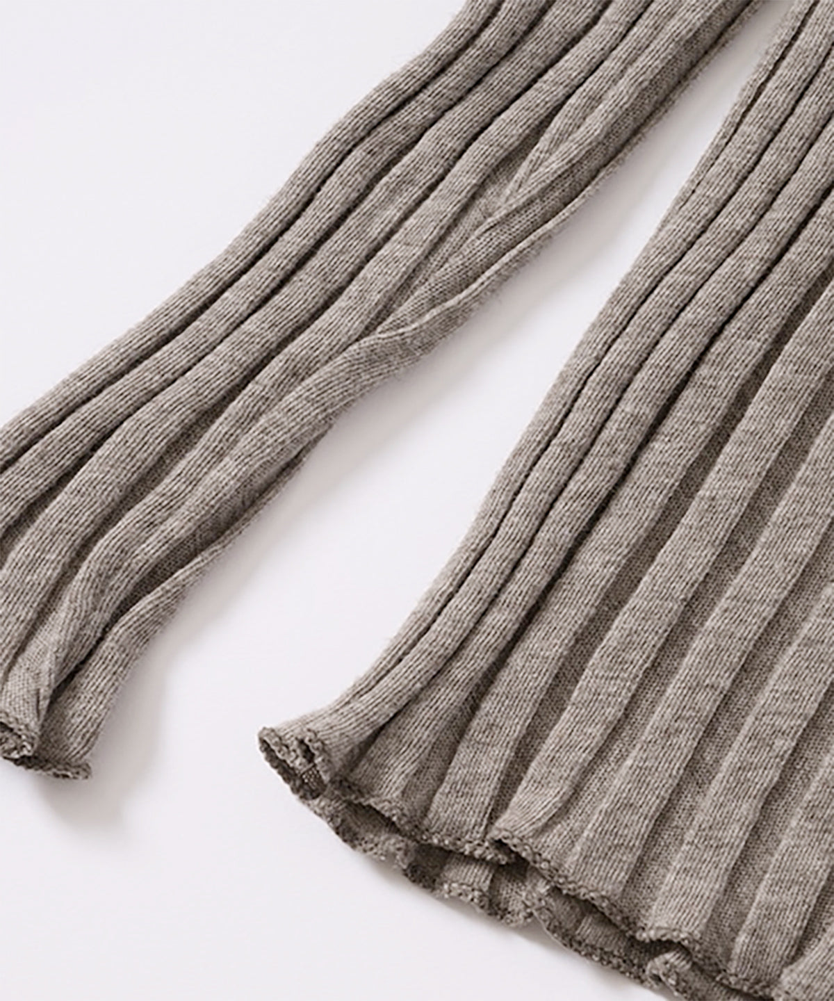 フォレストグレイクループルオーバー