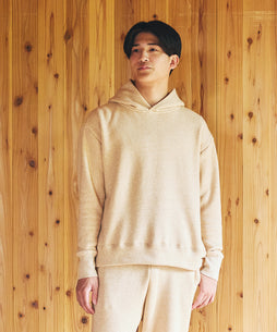 モデル身長 178cm Mサイズ着用