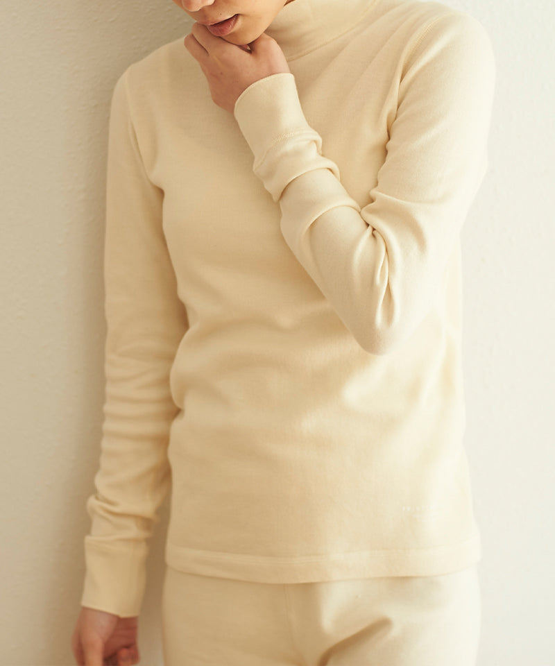 【12／16～発送予定】パンケーキニット ハイネックプルオーバー