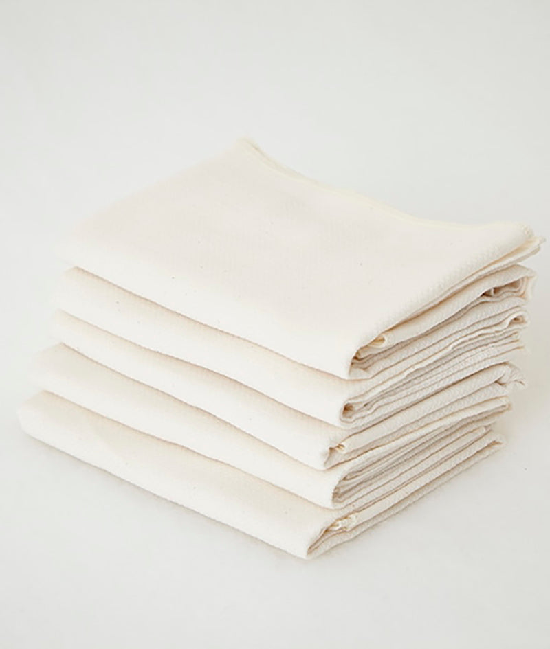 別売りでわ型おむつをご用意しております