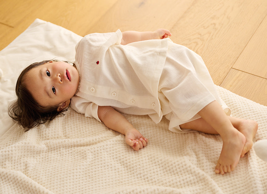男の子にも女の子にも着て頂けるシンプルなデザイン