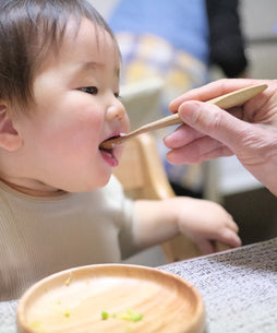 スプーンはサンプルです