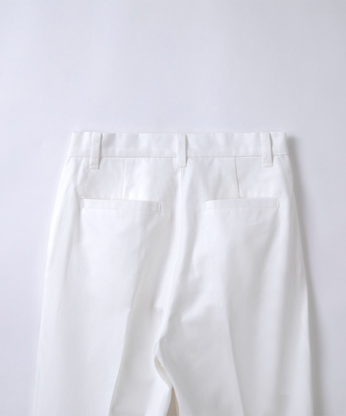 ストレートツイルパンツ