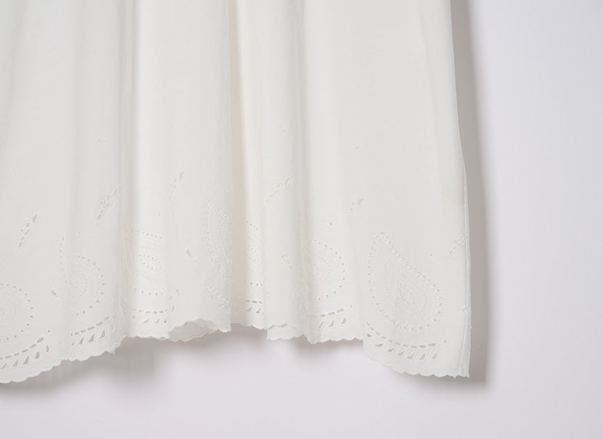 スカラップ刺繍ワンピース