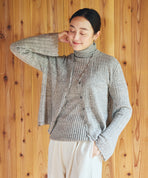 モデル身長 163cm グレー着用