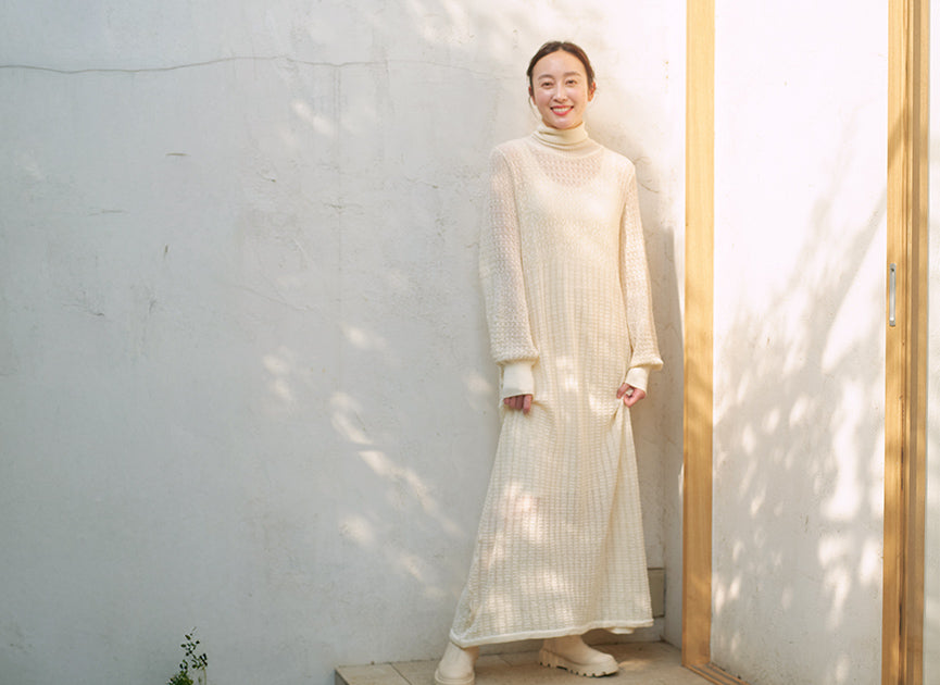 ホリデーシーズンのお出かけに、繊細で華やかなレーシーニット