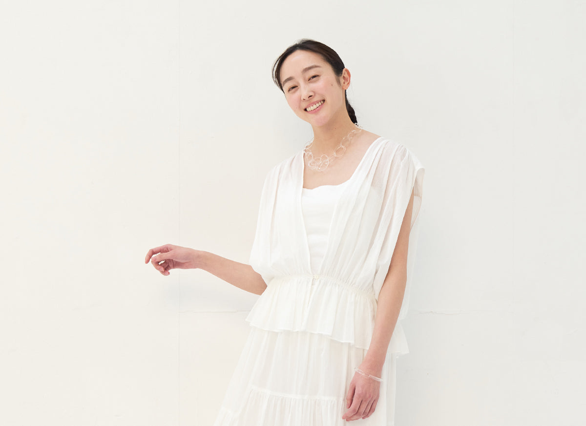 ふんわりギャザーのシルエット