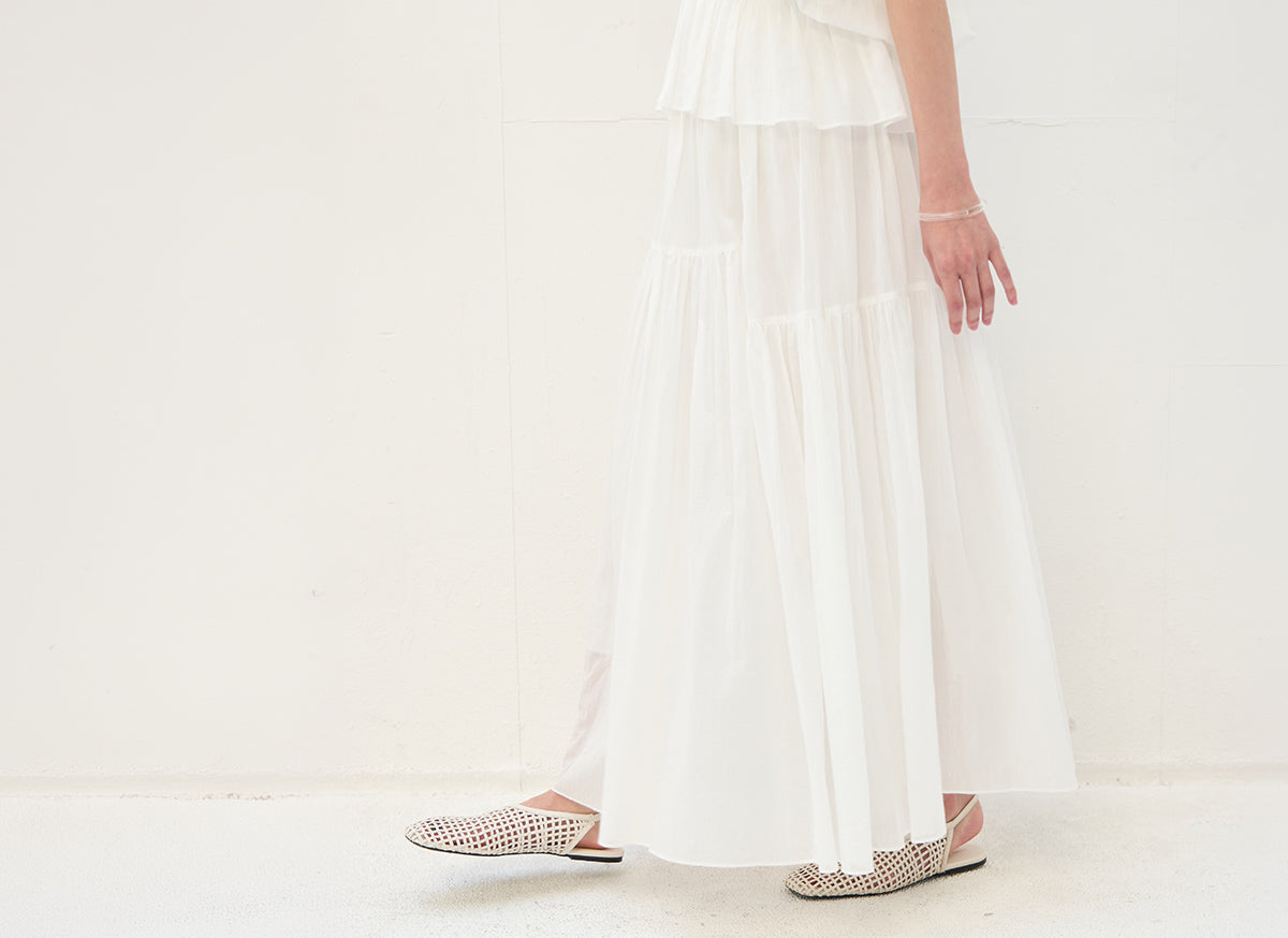 大人っぽく着こなせるティアードスカート