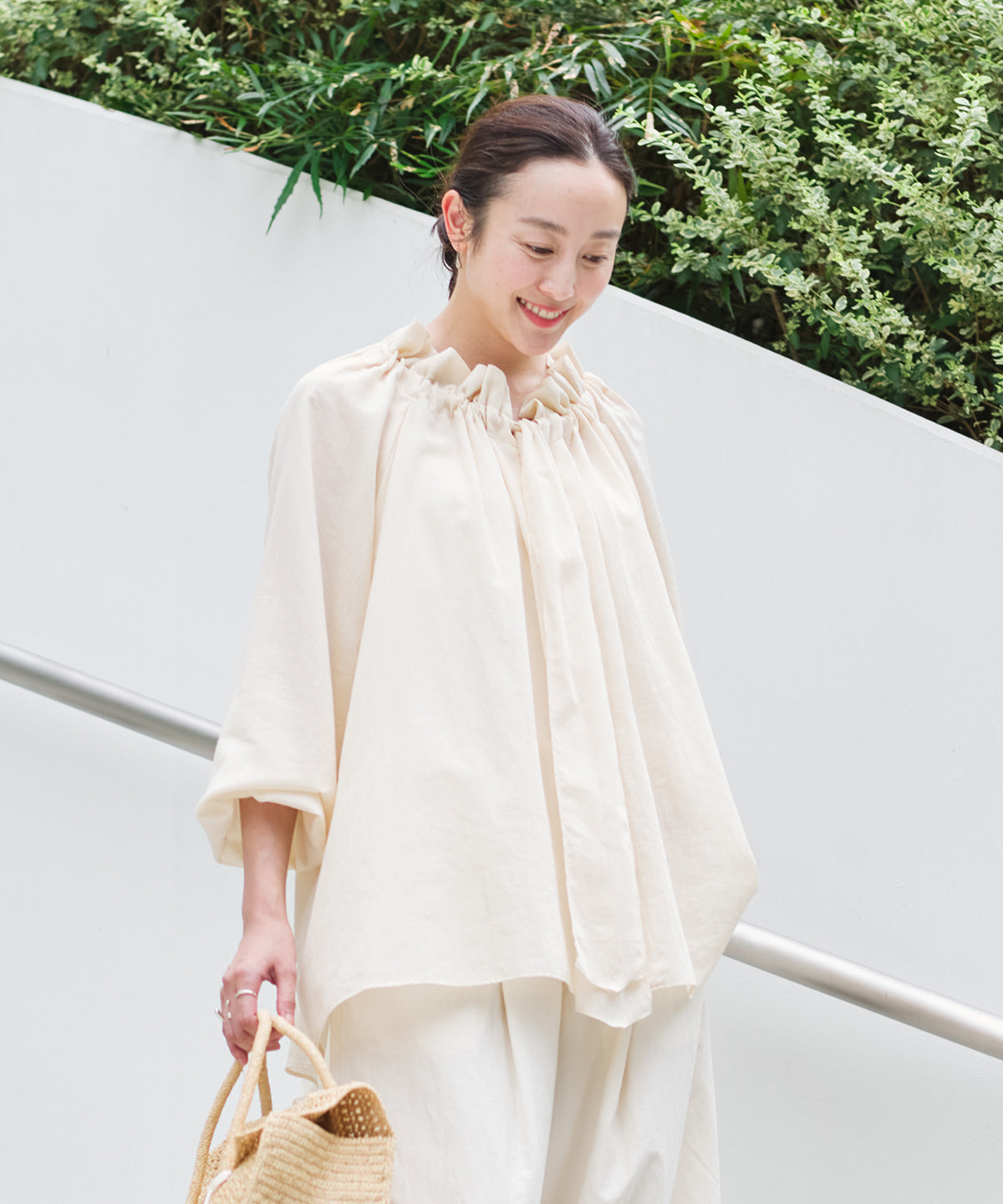カルゼギャザーブラウス（ナチュラル） – PRISTINE