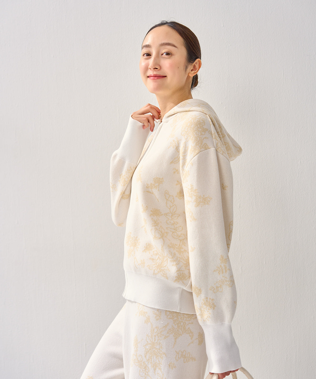 モデル身長163cm　 ホワイト着用