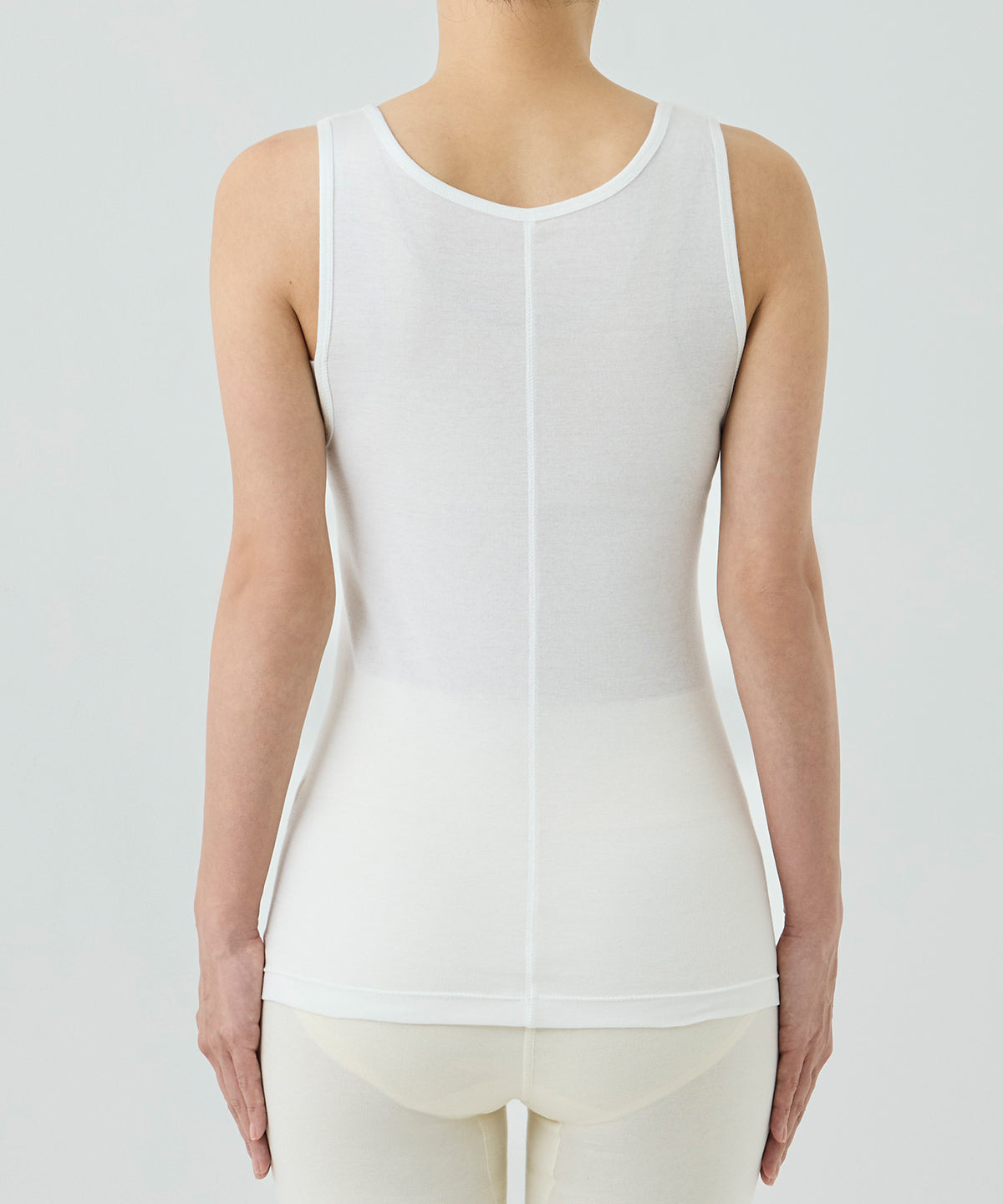 モデル身長160cm Mサイズ着用