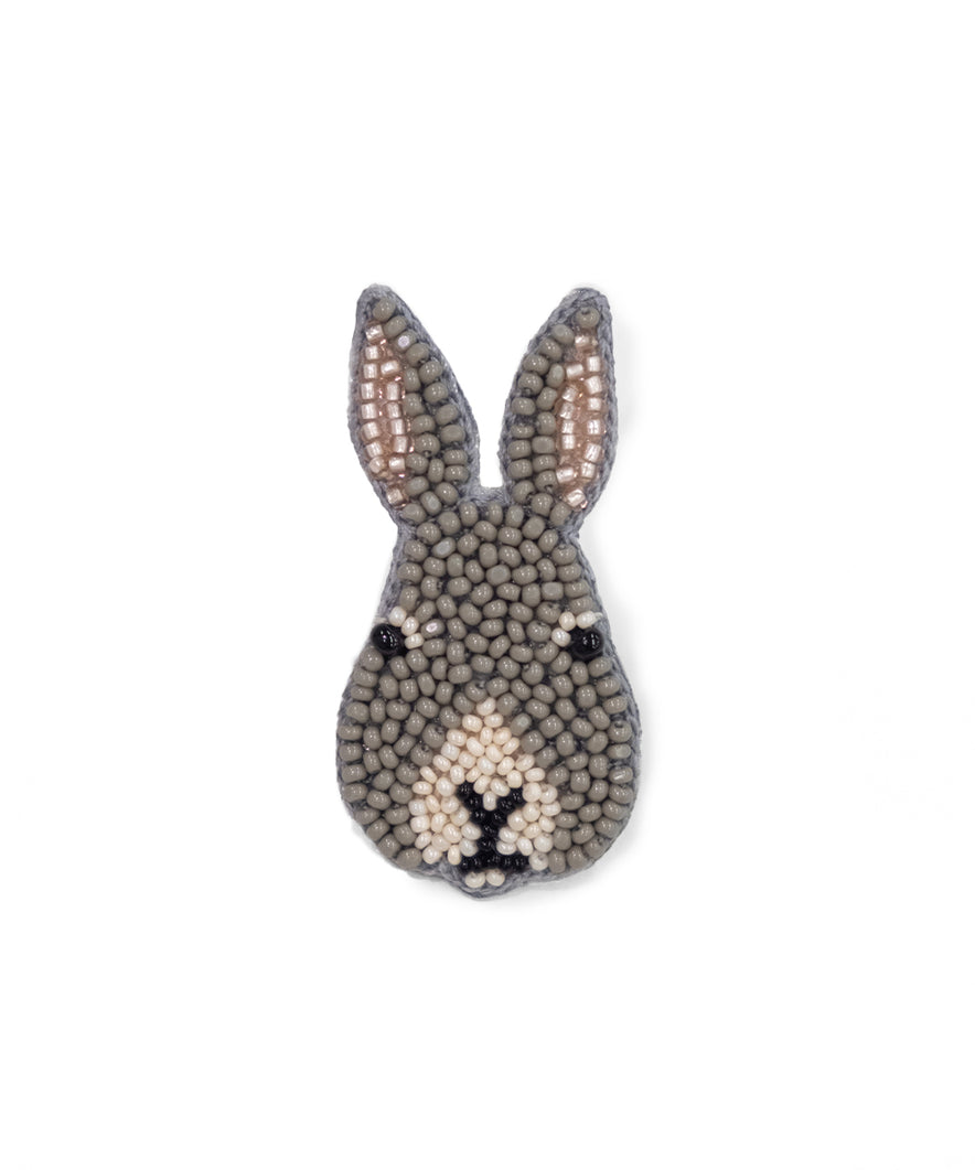 【LA COET】うさぎ ピンブローチ（グレー）