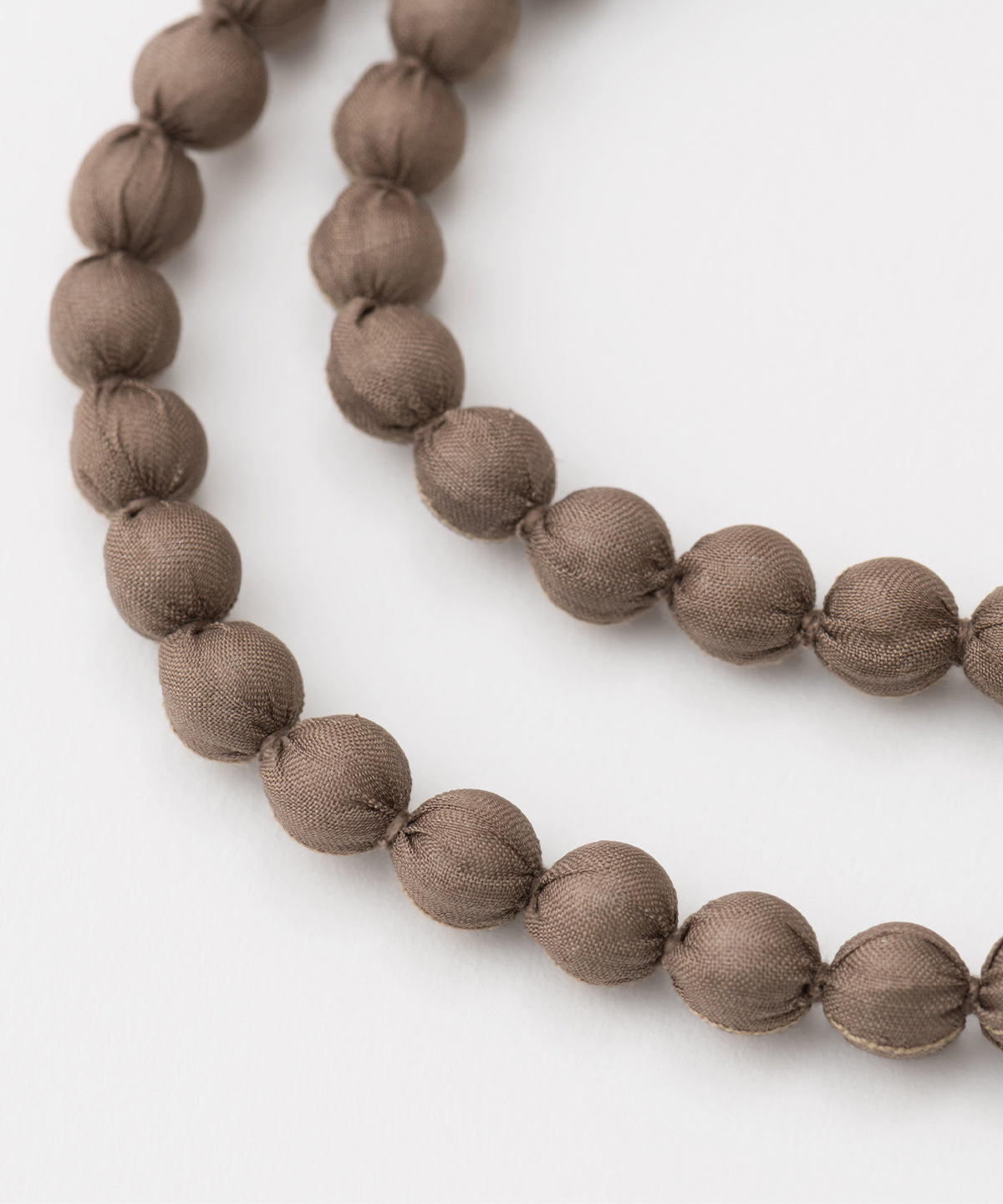 カンボジアシルク3wayネックレス【made in Cambodia】（ライトブラウン）